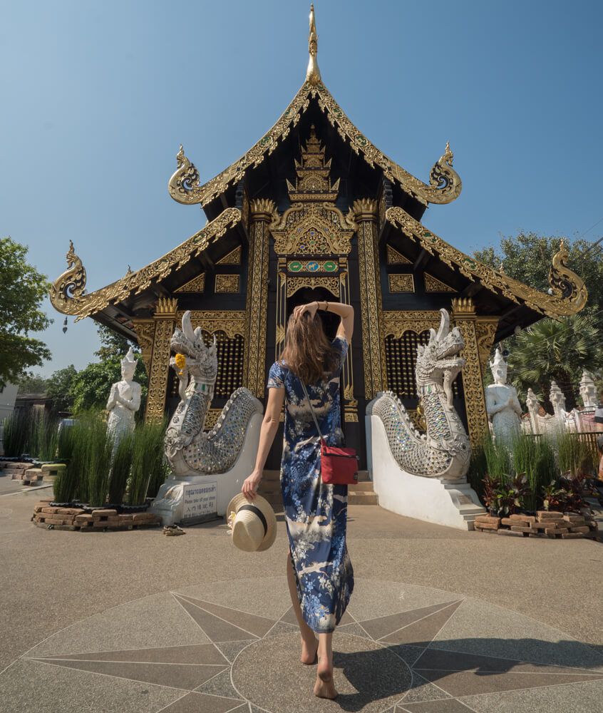  черный храм в Таиланде 