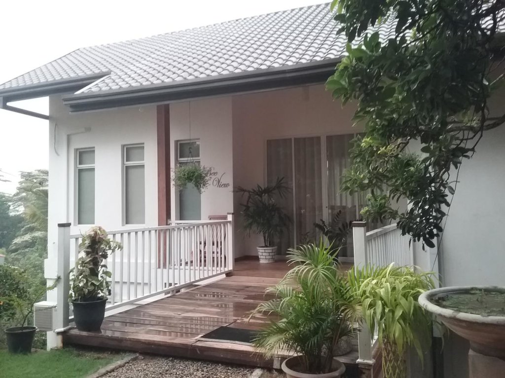  Проживание в семье Bee View - отличное бюджетное жилье в Канди 