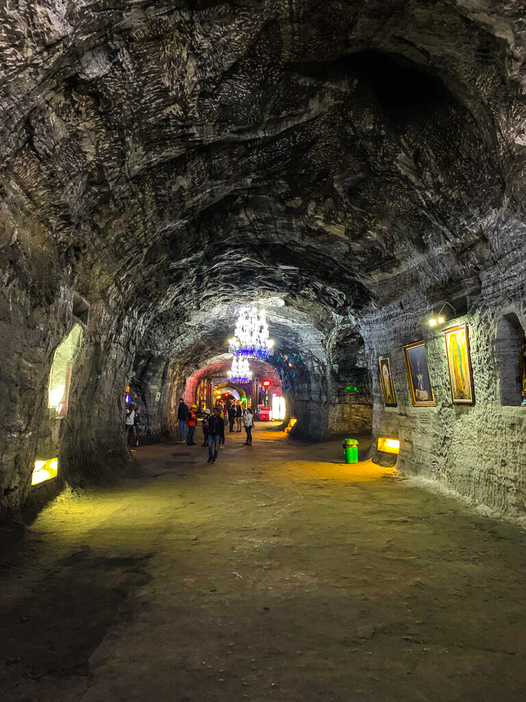  Zipaquira (Соляной собор) 