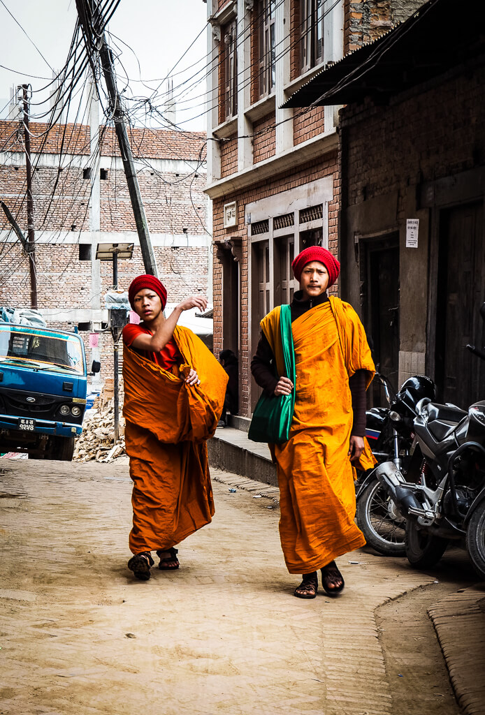 Монахи в Бхактапуре, Непал 
