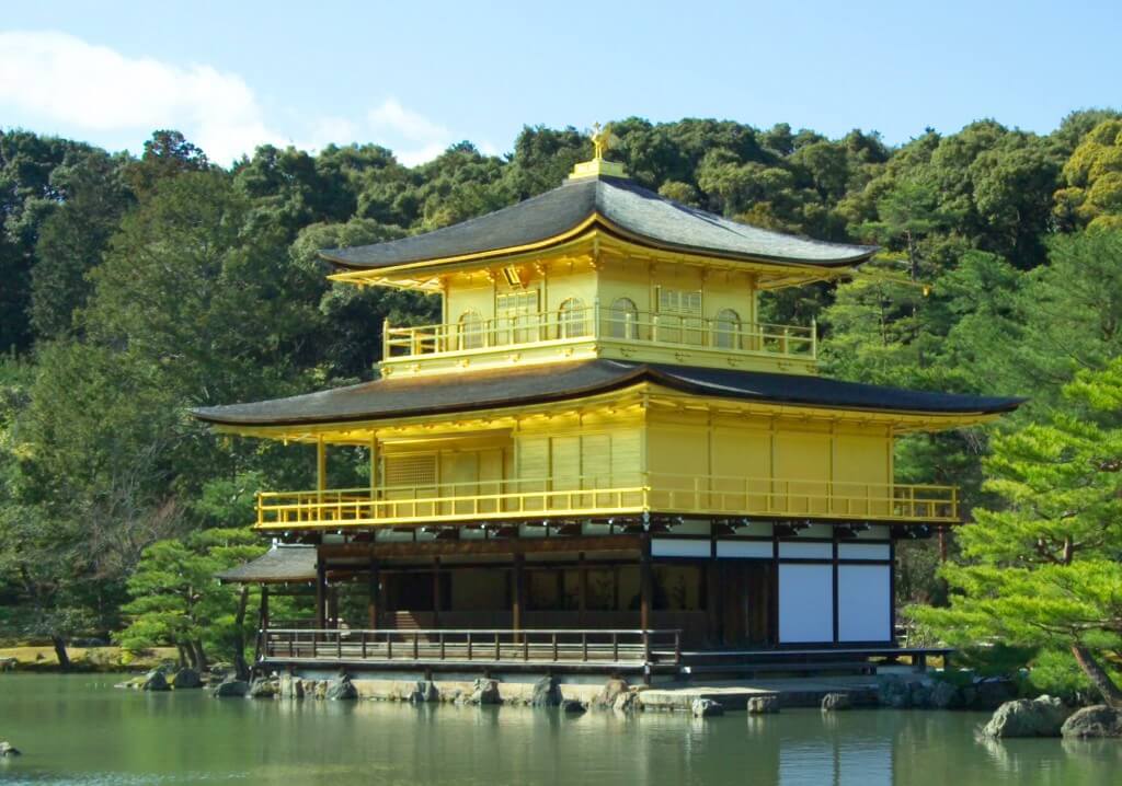  Золотой храм в Киото, Япония 