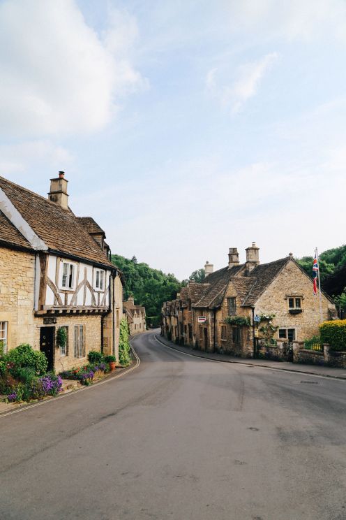  Изучение одной из самых красивых деревень Англии - Касл Комб (2) 