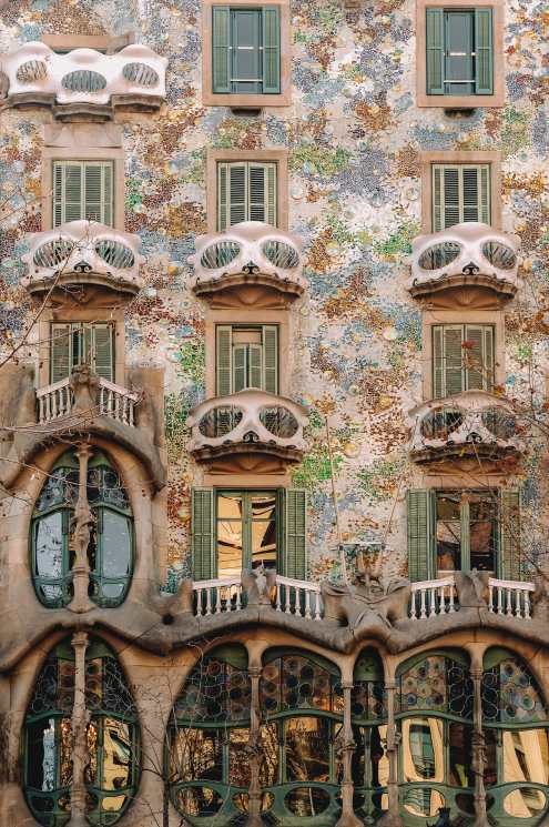  6 зданий, которые нужно увидеть в Барселоне. Автор Гауди (4) 